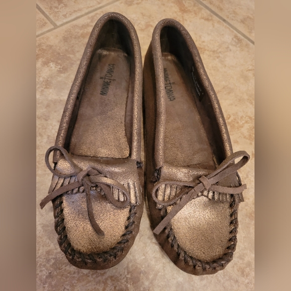 minnetonka loafers womens